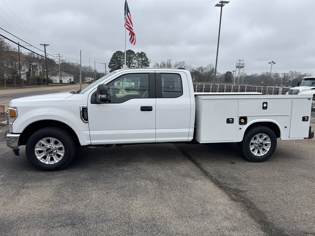 2020 Ford F-250 Super Duty XL's photo